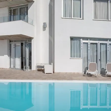 Apartamento Amarilla Golf *