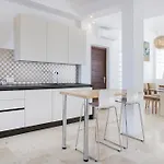 Amarilla Golf 아파트